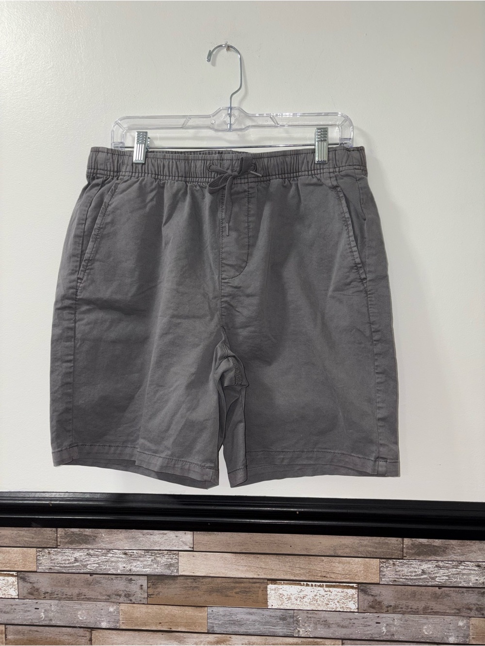 GAP Men's Gray Drawstring Elastic Waist Flat Front Chino Shorts Size Small